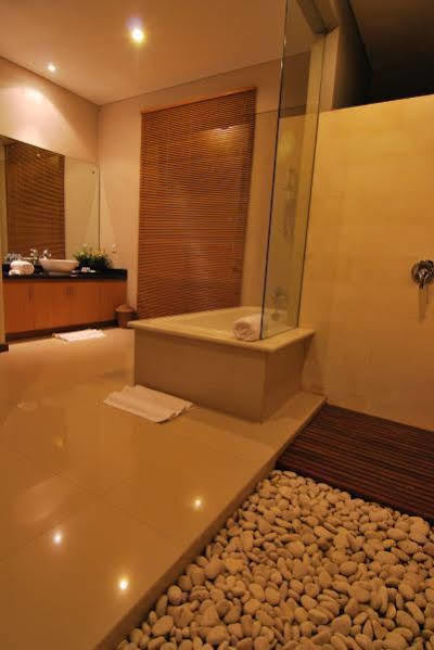 Villa Saraswati Villa *
